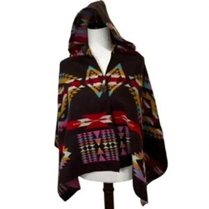 NEW Woven Heart Blanket Poncho Native Design Acrylic Hooded Women's Size XL NWT
